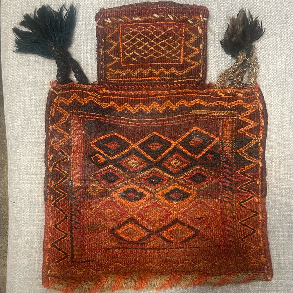 Antique Soumak Baktiari Salt/Saddle Bag #10242410 - Picture 3 of 16